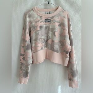 Adidas Originals Women's Camo Pink Gray Cropped Hoodie Sweatshirt Size: Medium